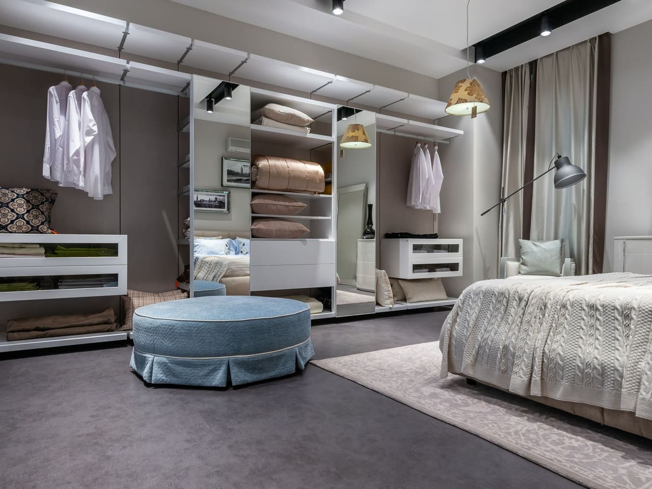 Quarto mobiliado para alugar no Kaikan